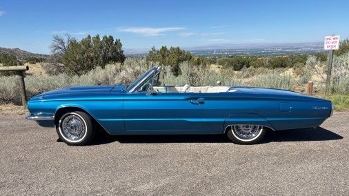 1966 Ford Thunderbird