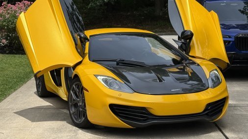 2013 McLaren MP4-12C