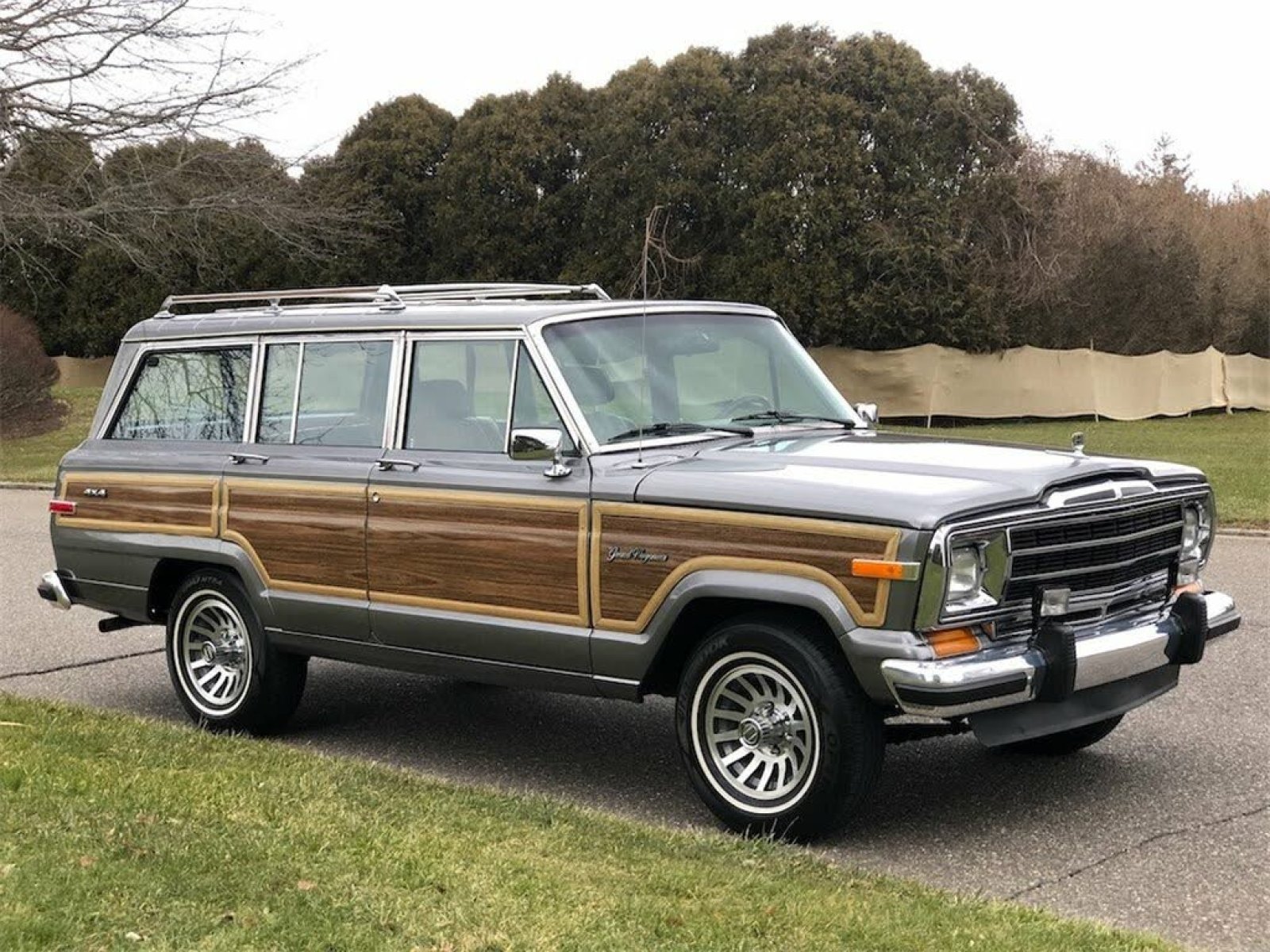 1991 Jeep Grand Wagoneer