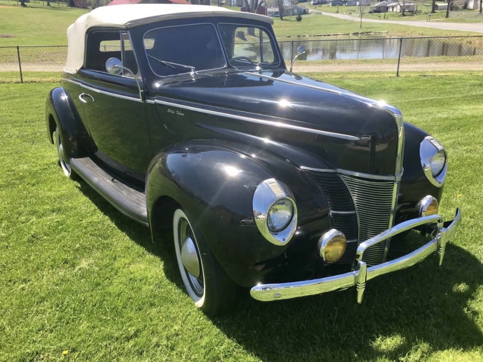 1940 Ford Deluxe