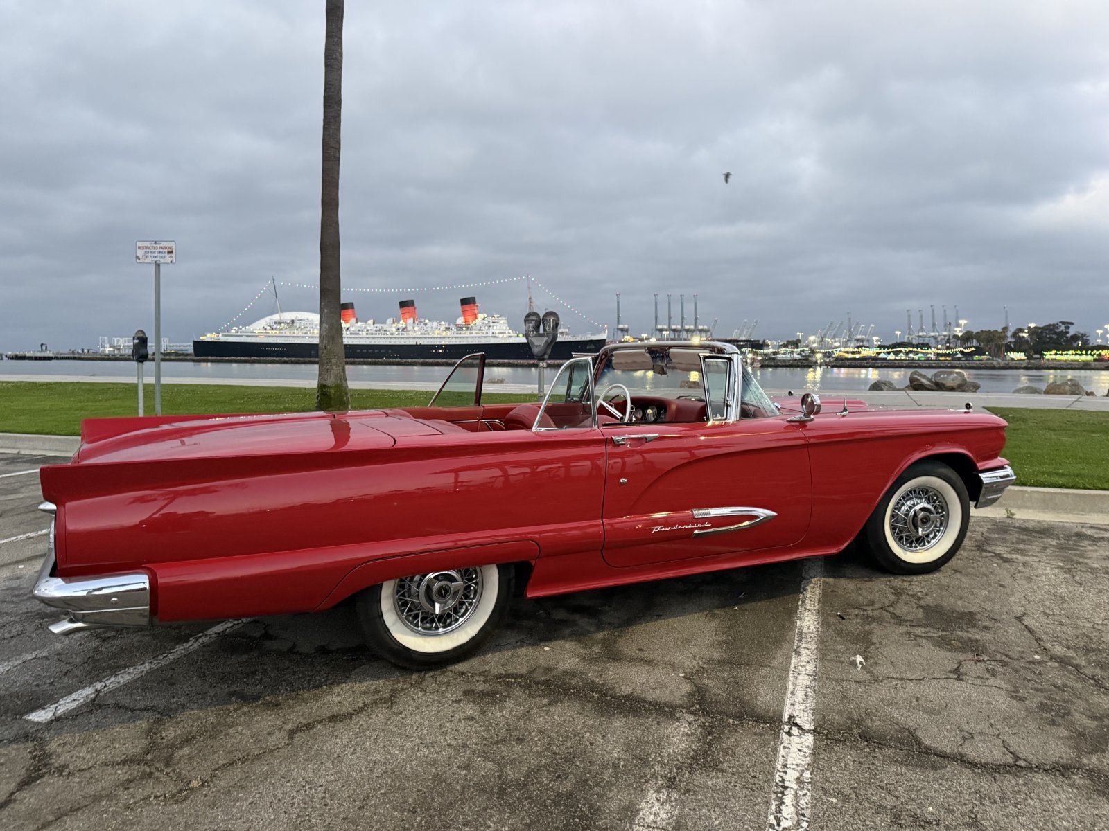 1959 Ford Thunderbird