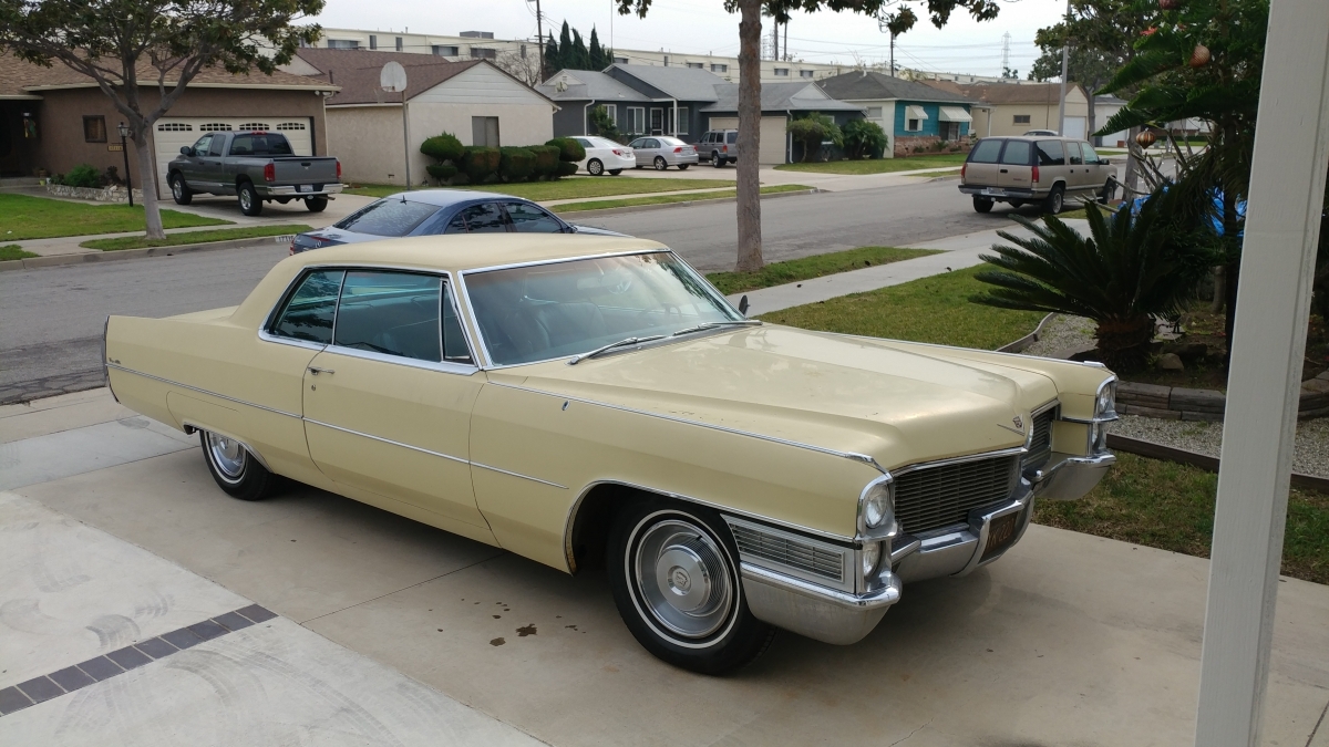 1965 Cadillac Coupe de Ville