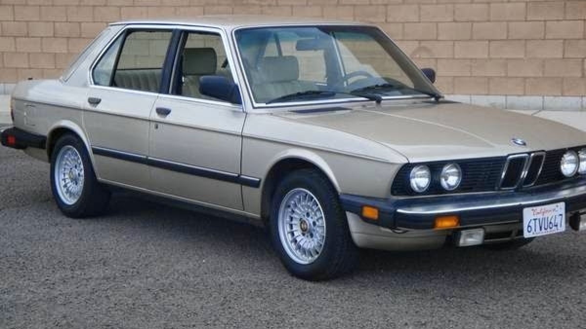 1983 BMW 533i 1983 BMW 533i