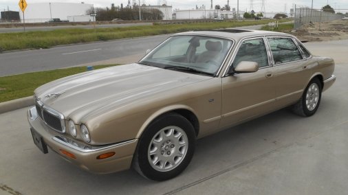 2000 Jaguar XJ8