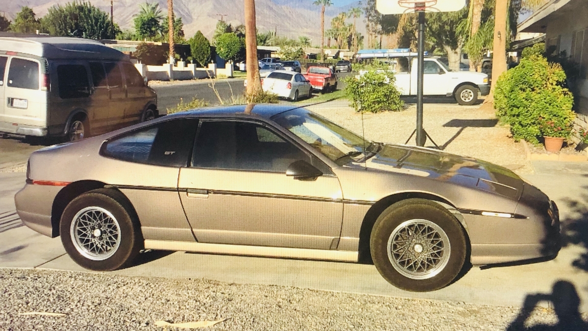 1986 Pontiac Fiero GT