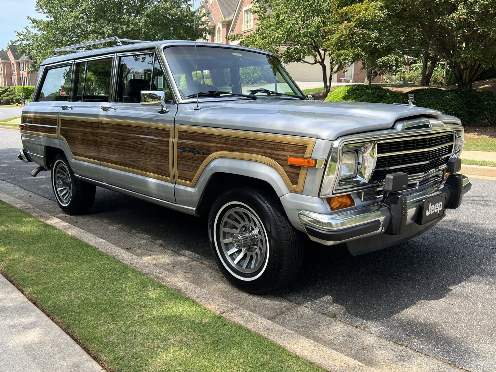 1989 Jeep Grand Wagoneer