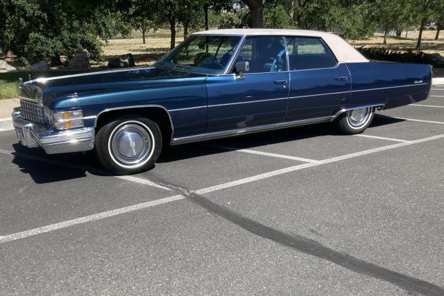 1974 Cadillac Sedan de Ville