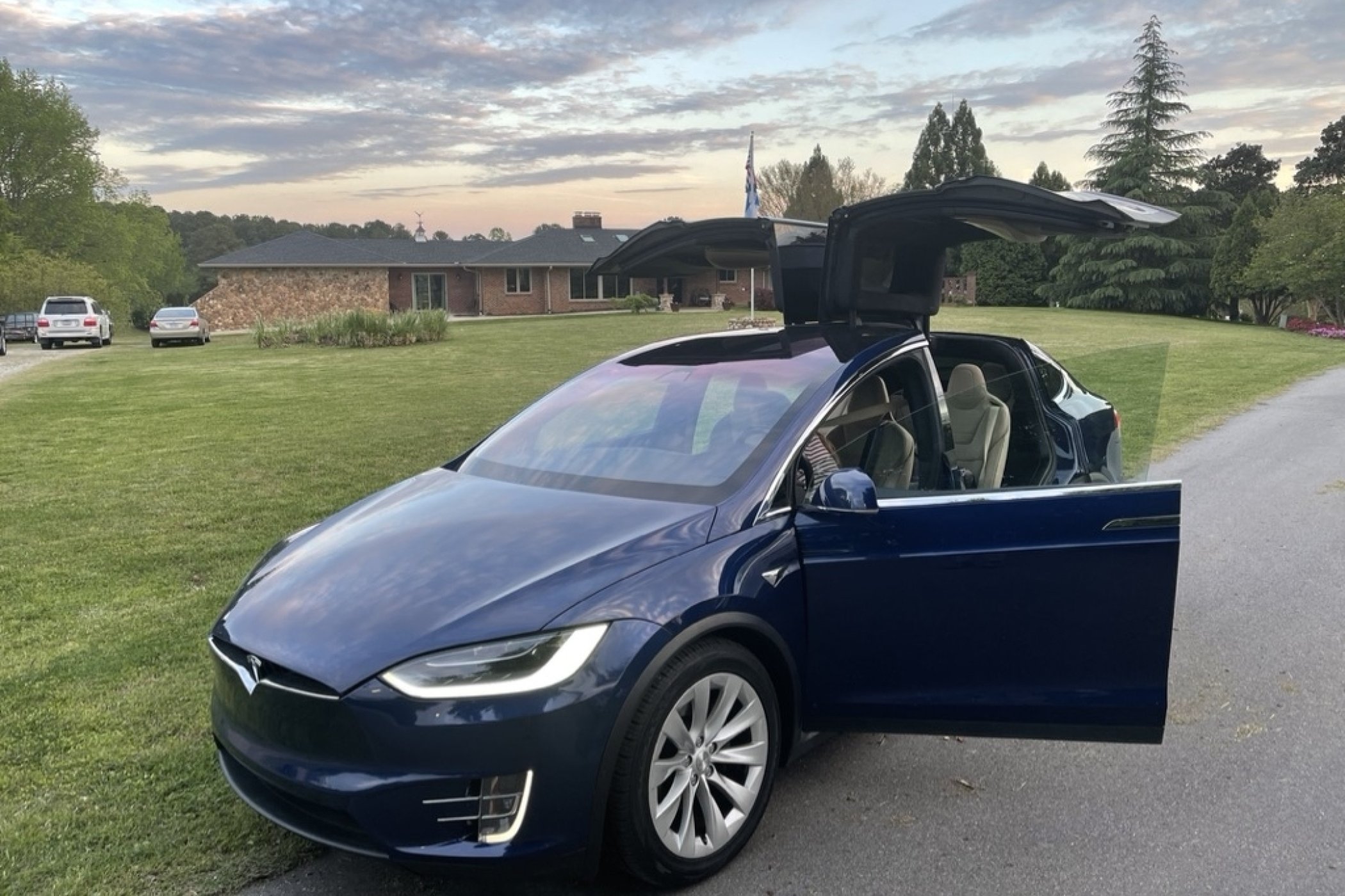 2016 Tesla Model X (Truck)