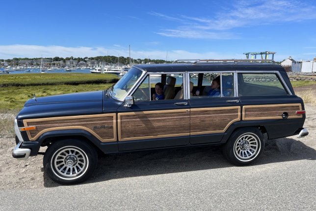 1988 Jeep Grand Wagoneer