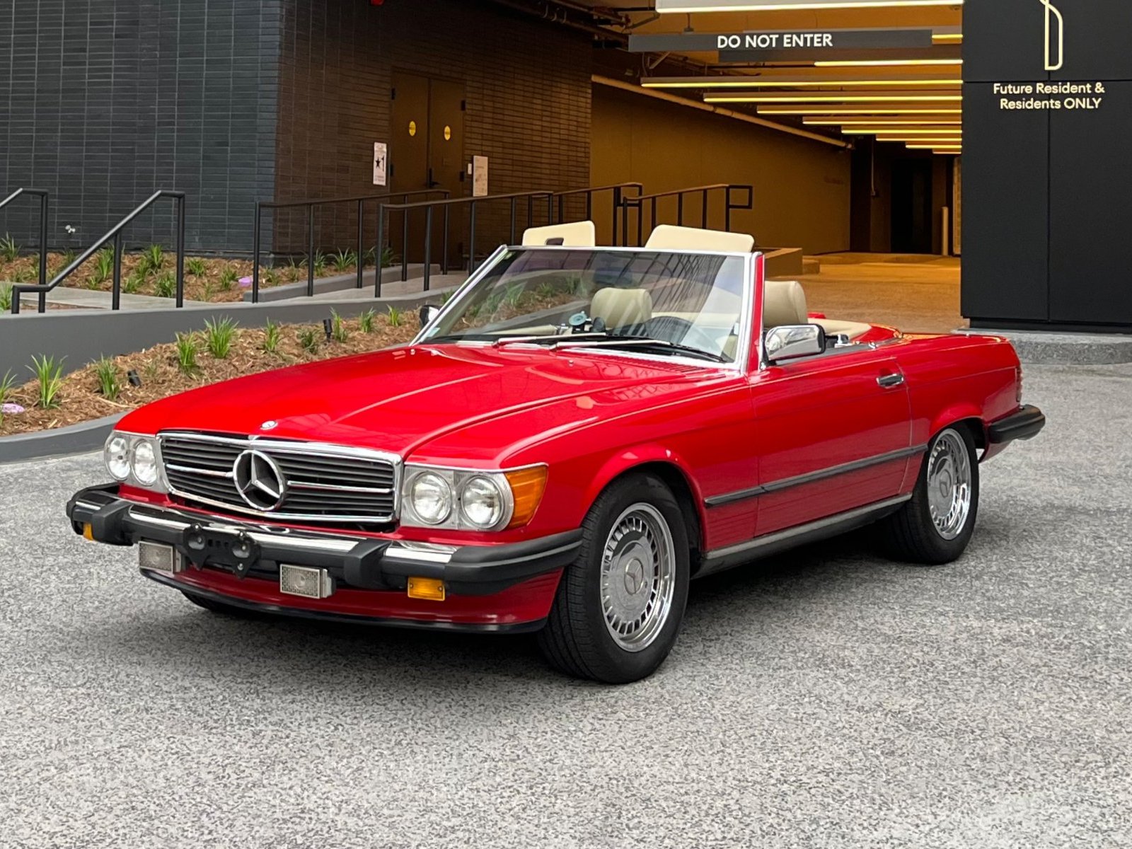 1986 Mercedes-Benz 560SL
