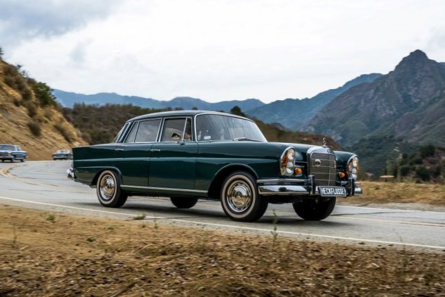 1966 Mercedes-Benz 230S