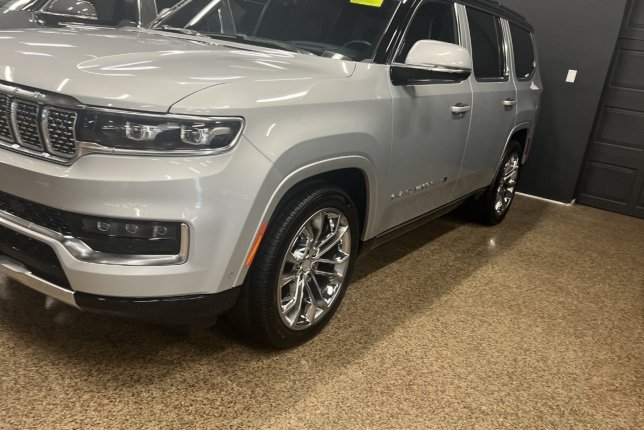 2022 Jeep Grand Wagoneer